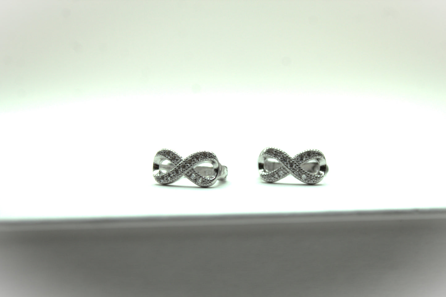 Huggie Earrings " infinity"